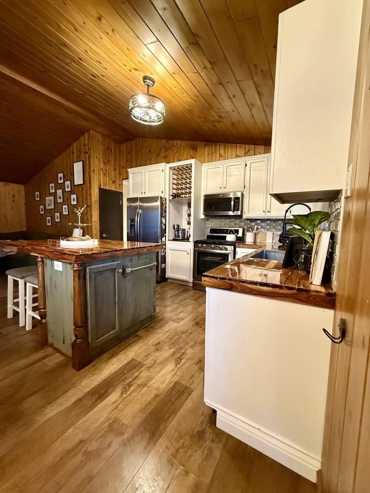 27464 Meadow Drive #NA - Photo 4 of 28