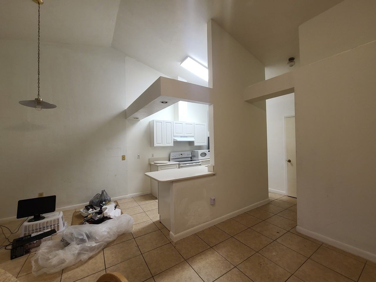 2842 Sw 38th Pl #NONE - Photo 7 of 19