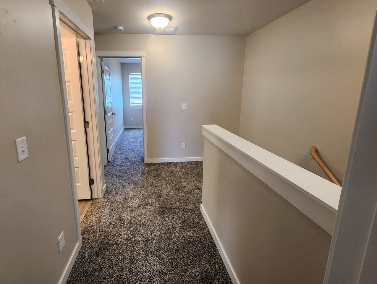 320 N Woodruff Ave #320 - Photo 6 of 27