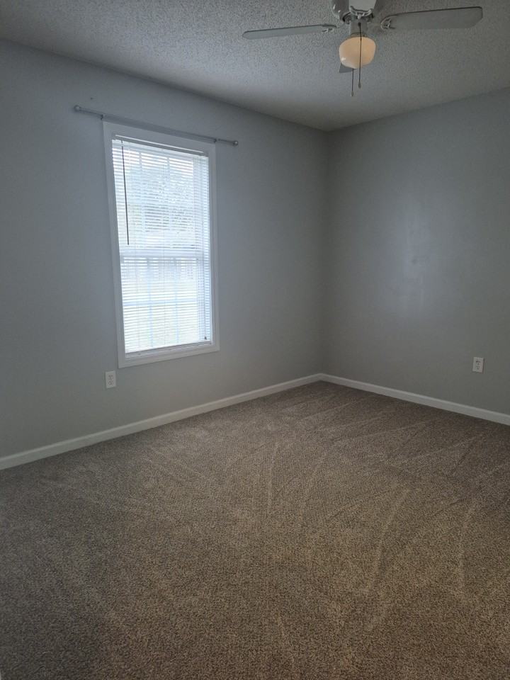 217 Gard St #A - Photo 6 of 18