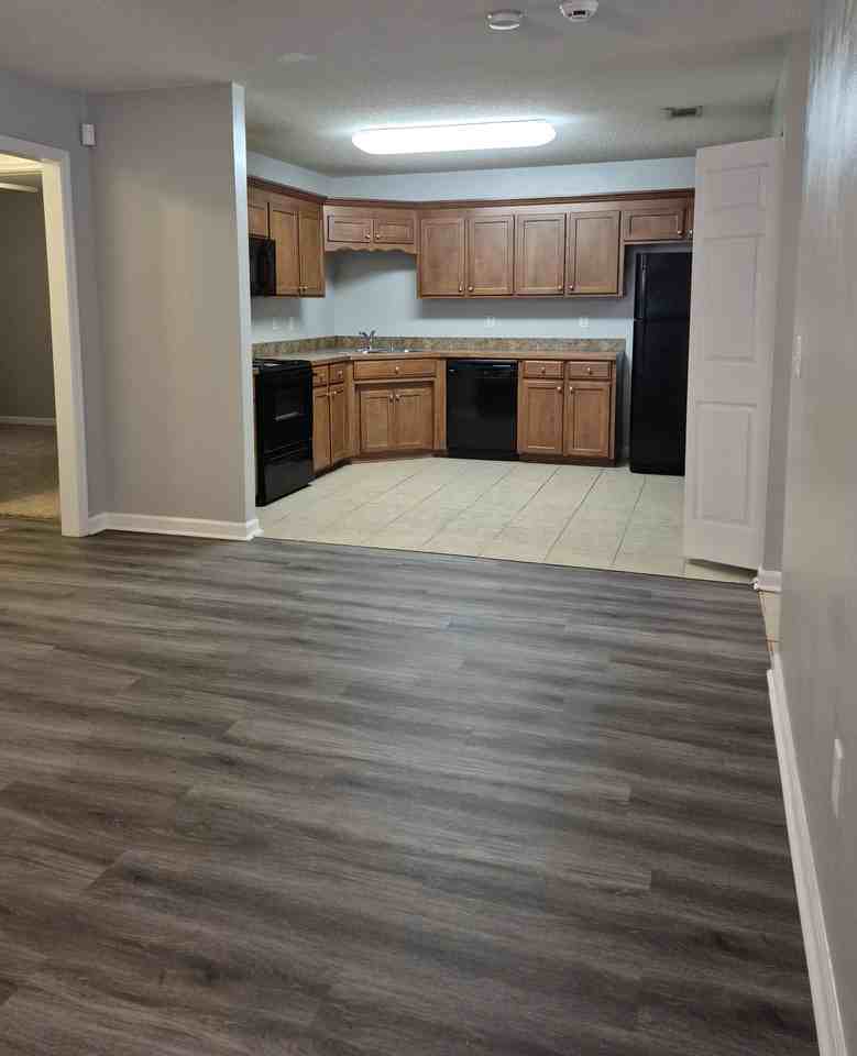 217 Gard St #B - Photo 5 of 12