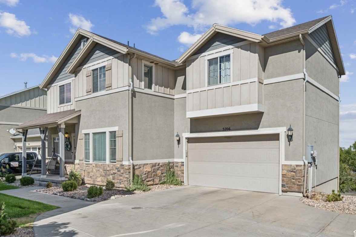 5206 W Windom Rd #A - Photo 3 of 24