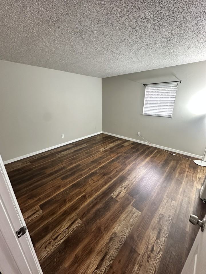 5541 Bay Blvd #209 - Photo 5 of 6