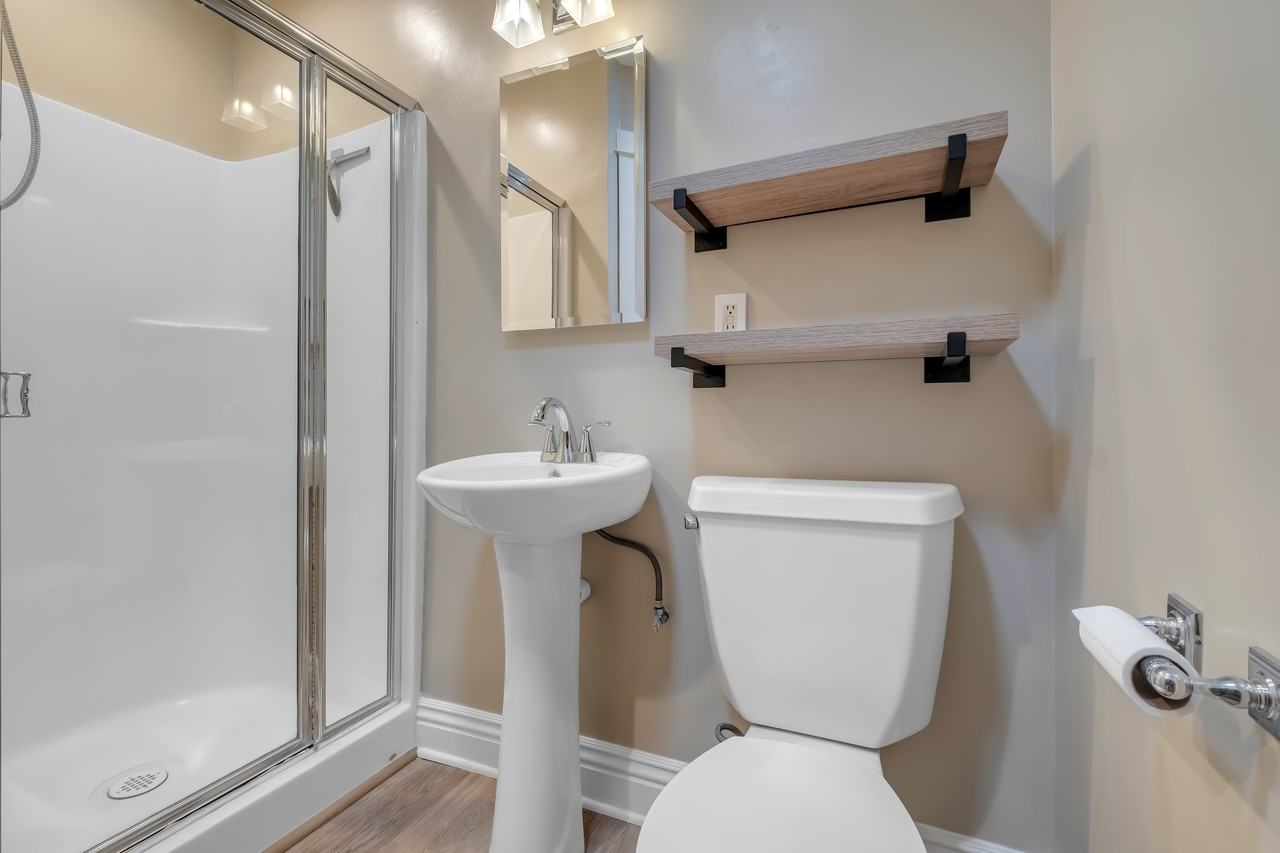 715 1/2 Ocean View Ave #NA - Photo 6 of 13