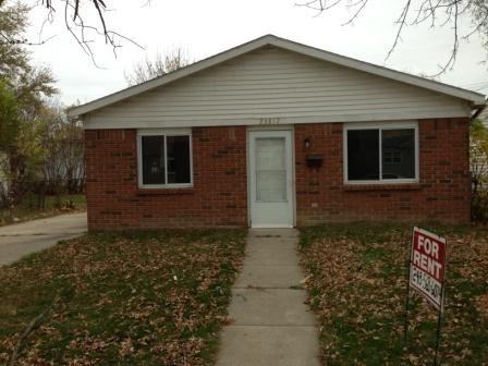 23812 Columbus Ave #1 - Photo 5 of 7