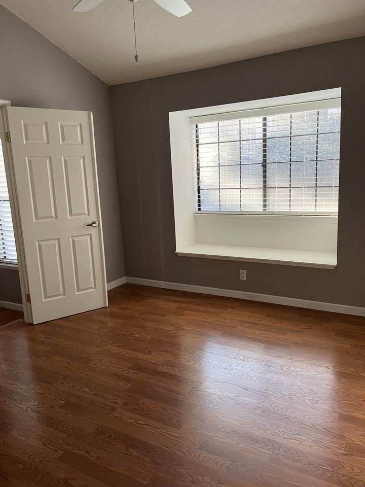 3121 La Mancha Way #1 - Photo 5 of 17