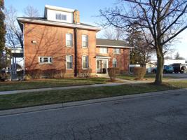 featured image of 219 S Locust St #1