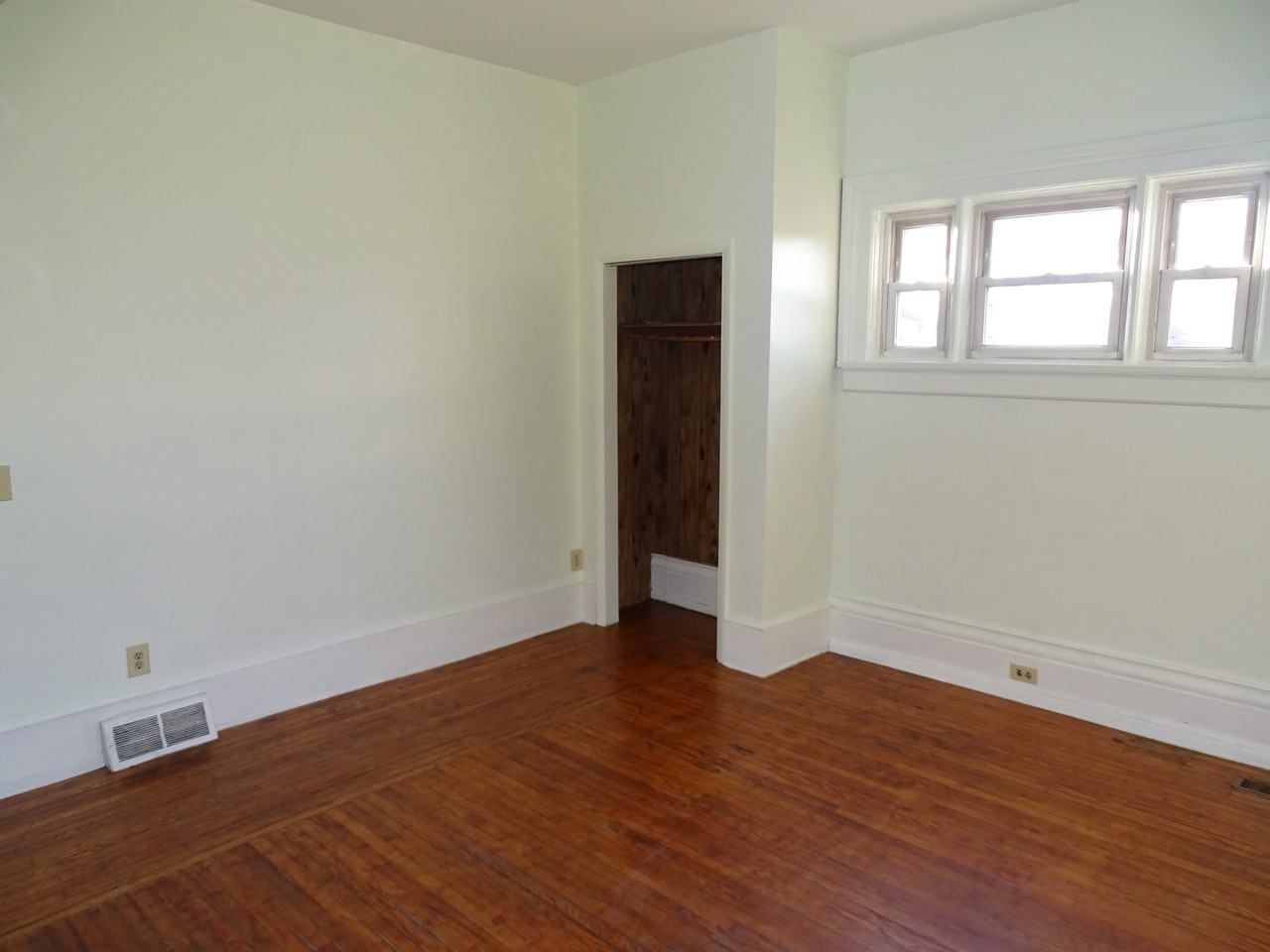 219 S Locust St #1 - Photo 6 of 10