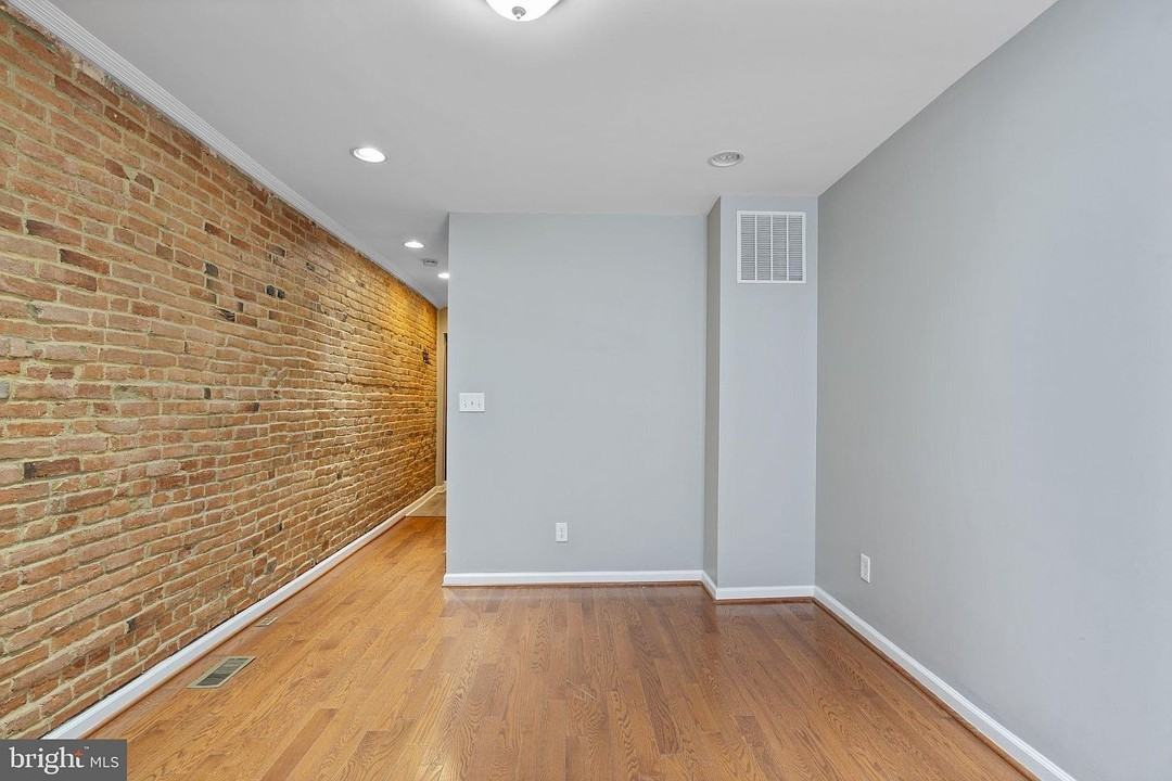 764 Ramsay St #1 - Photo 6 of 25