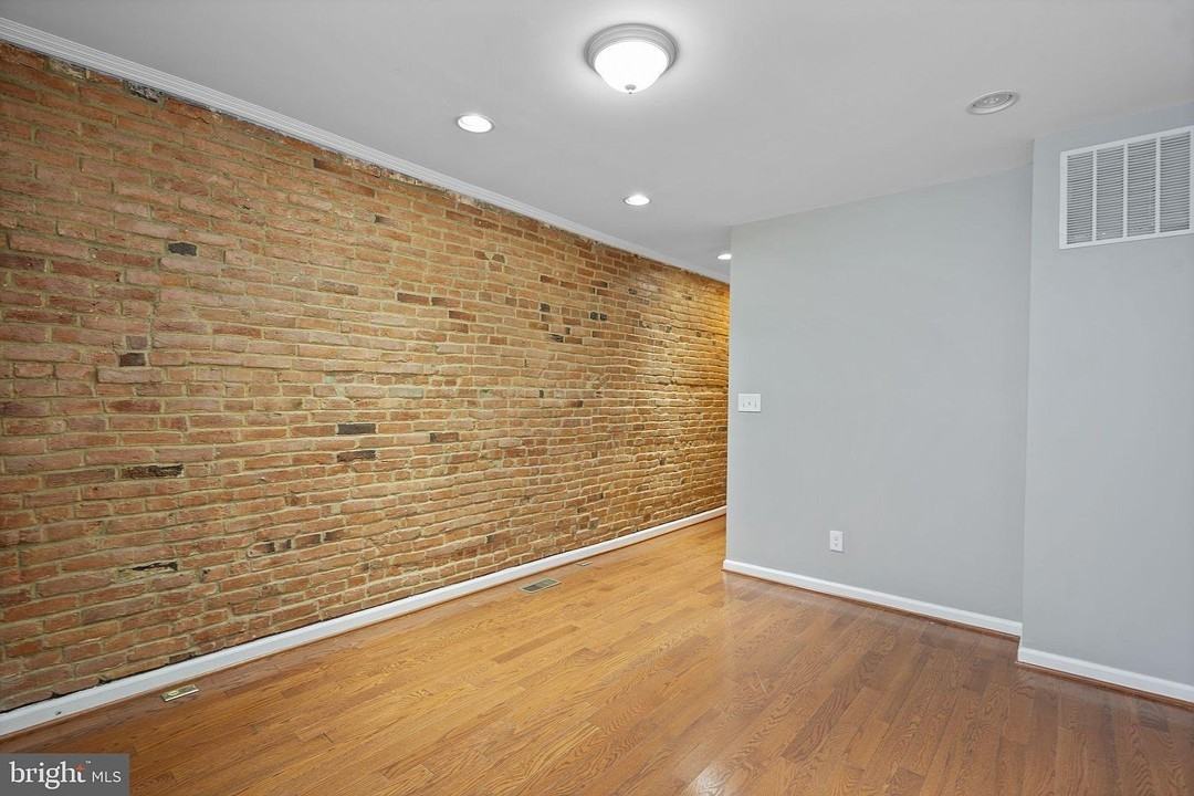 764 Ramsay St #1 - Photo 7 of 25