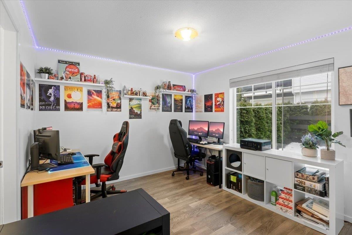 16337 15 Avenue - Photo 7 of 9