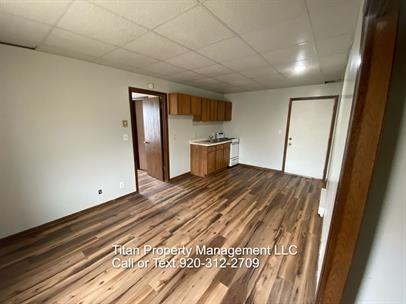 1002 Oregon St #6 - Photo 4 of 6