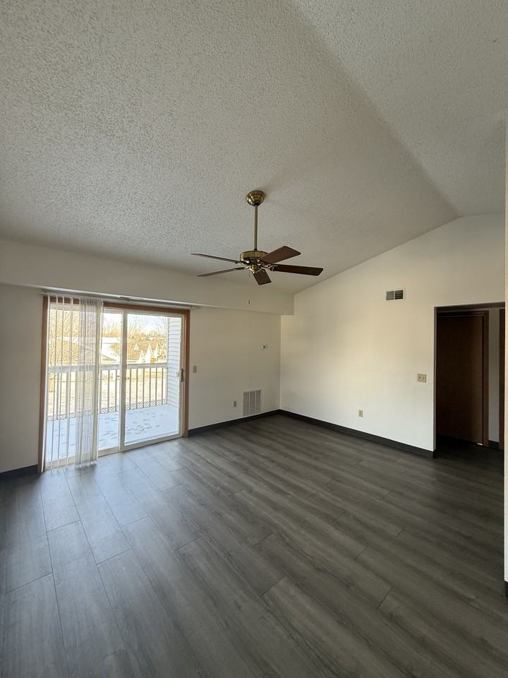 2210 Valley Rd #2210 - Photo 2 of 18