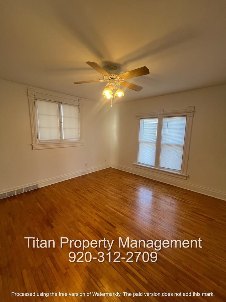 413 W South Park Ave #A - Photo 2 of 15