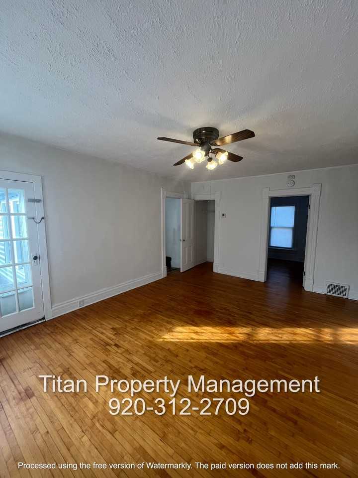 413 W South Park Ave #A - Photo 6 of 15