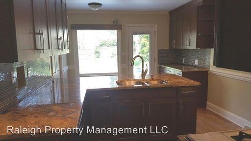 2330 Lyon St - Photo 3 of 10