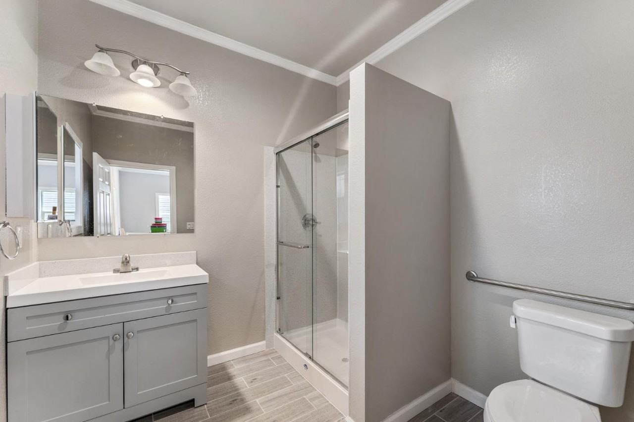 1015 Martin Luther King Jr Way #NA - Photo 3 of 13