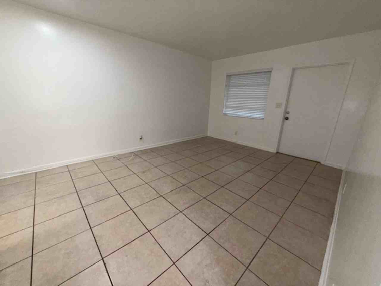 $995 Deposit w/ approved credit on this Great Neighborhood and Location - Photo 3 of 7