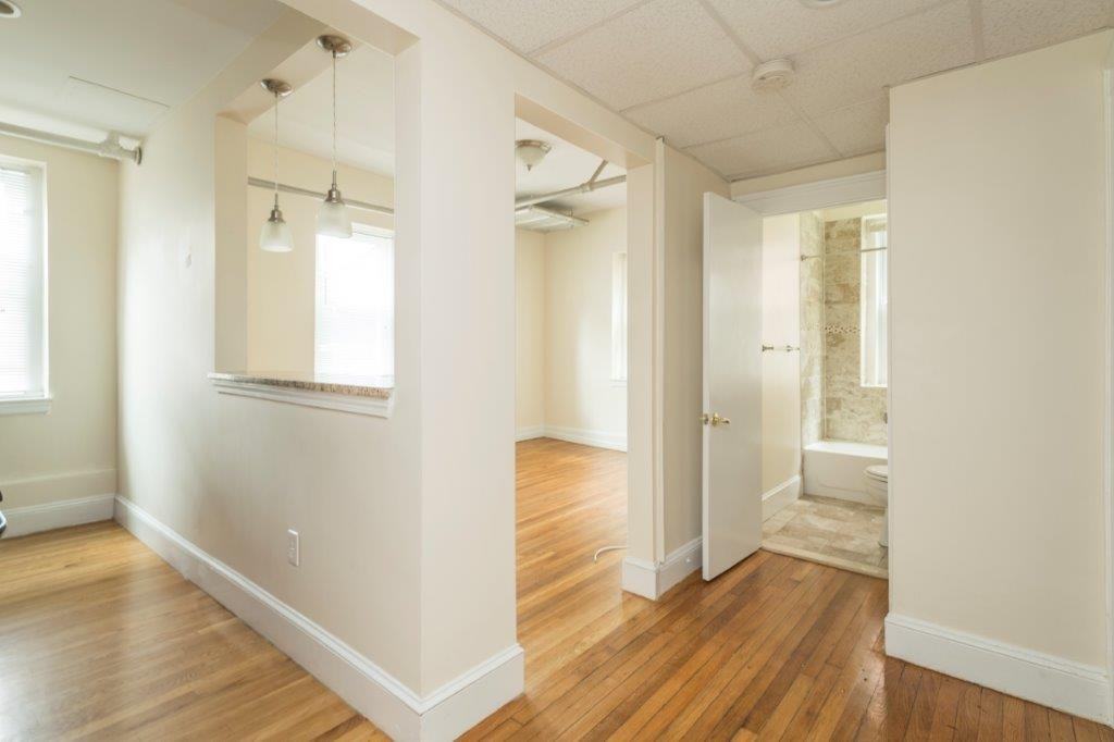 136 Highland Avenue - Photo 4 of 5