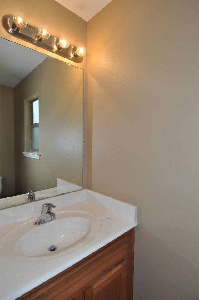 21471 W Wallis Dr Unit B #B - Photo 4 of 11