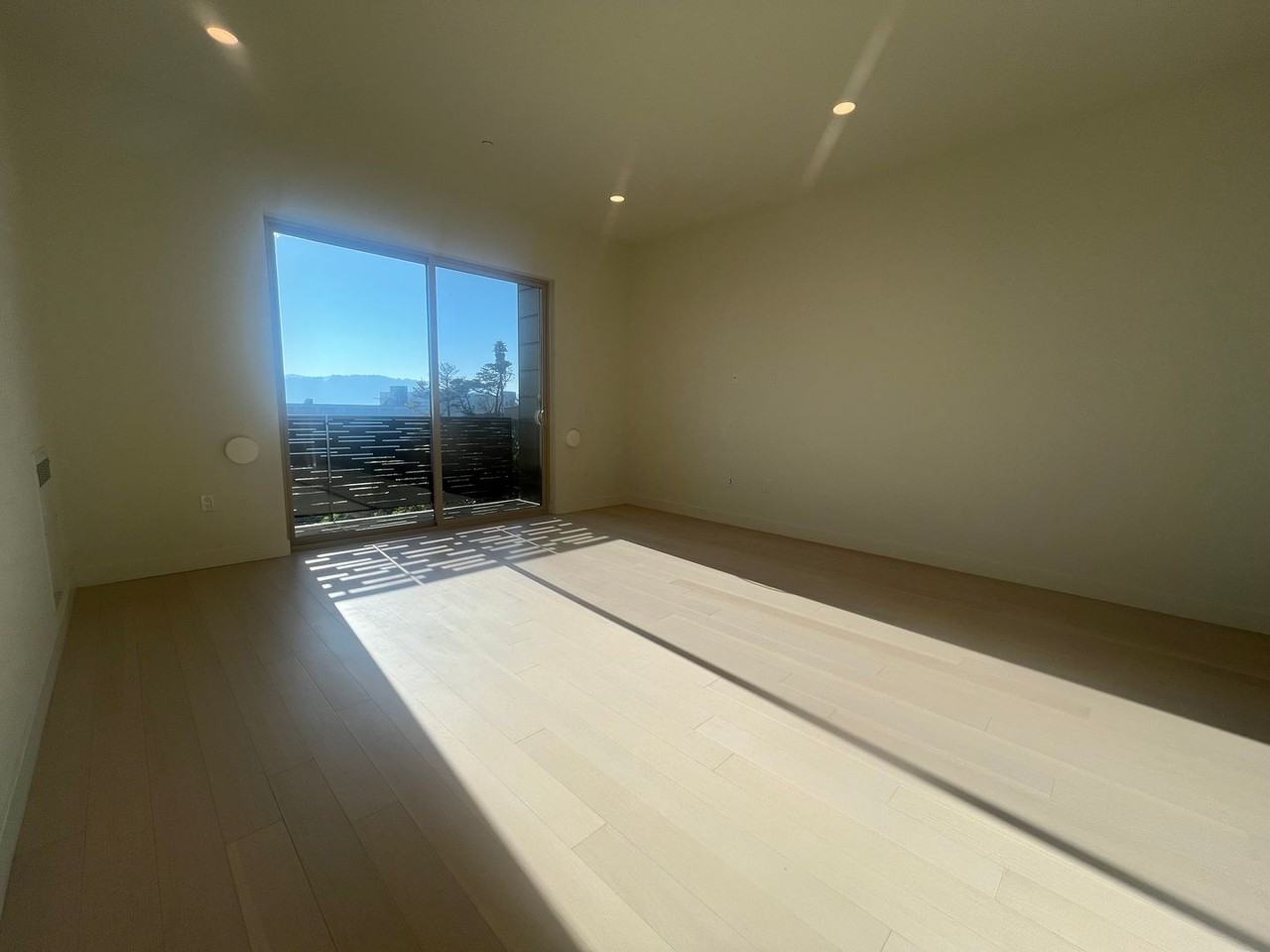 87 Kirkwood Ave - Photo 2 of 17