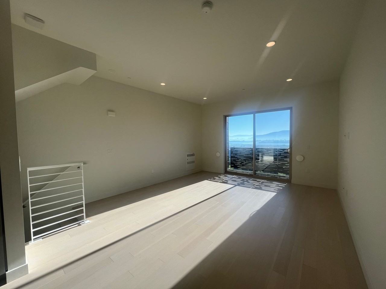 87 Kirkwood Ave - Photo 3 of 17