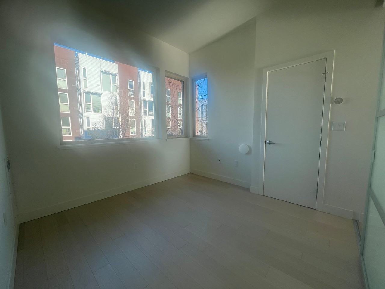 87 Kirkwood Ave - Photo 7 of 17