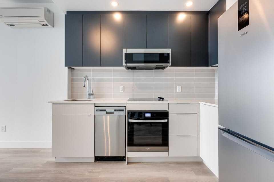 1001 Rue Lucien-L'Allier #1818 - Photo 2 of 31