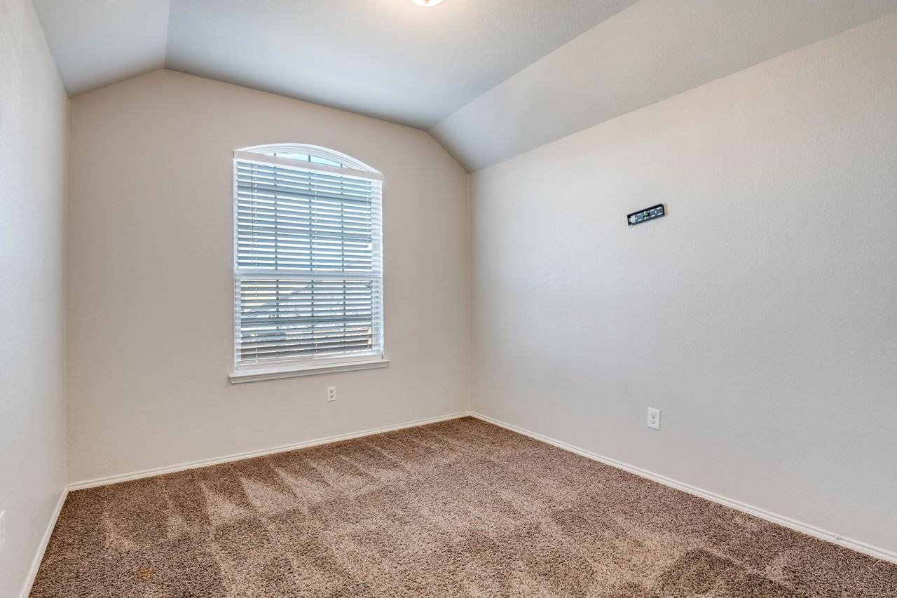 3013 Fluttermill Dr - Photo 7 of 12