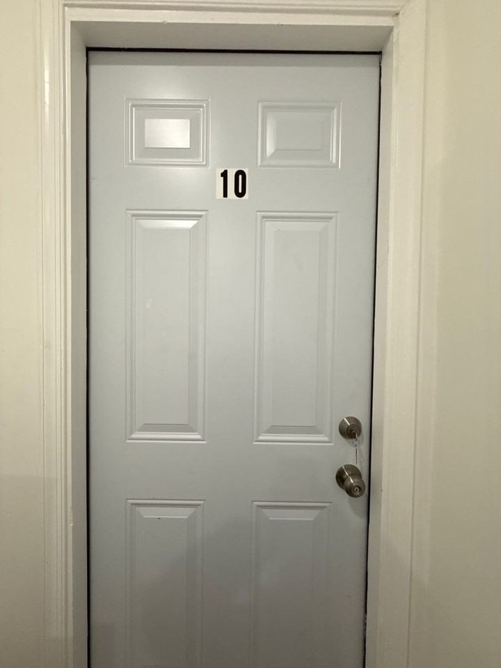 318 N Paca St - Photo 5 of 12