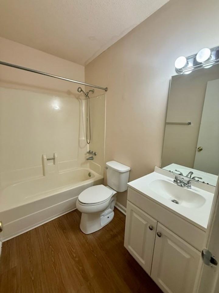 120 Albany St #23 - Photo 5 of 6