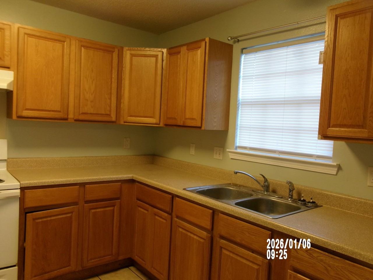 1535 Whitewood Dr - Photo 5 of 13