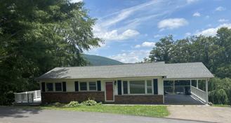 502 Greenbriar Dr - Photo 1 of 1