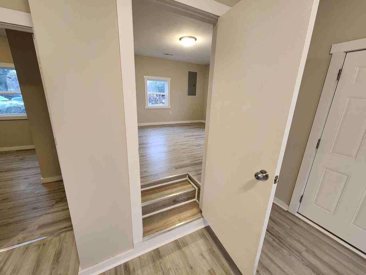 2118 W Phelps St - Photo 6 of 27