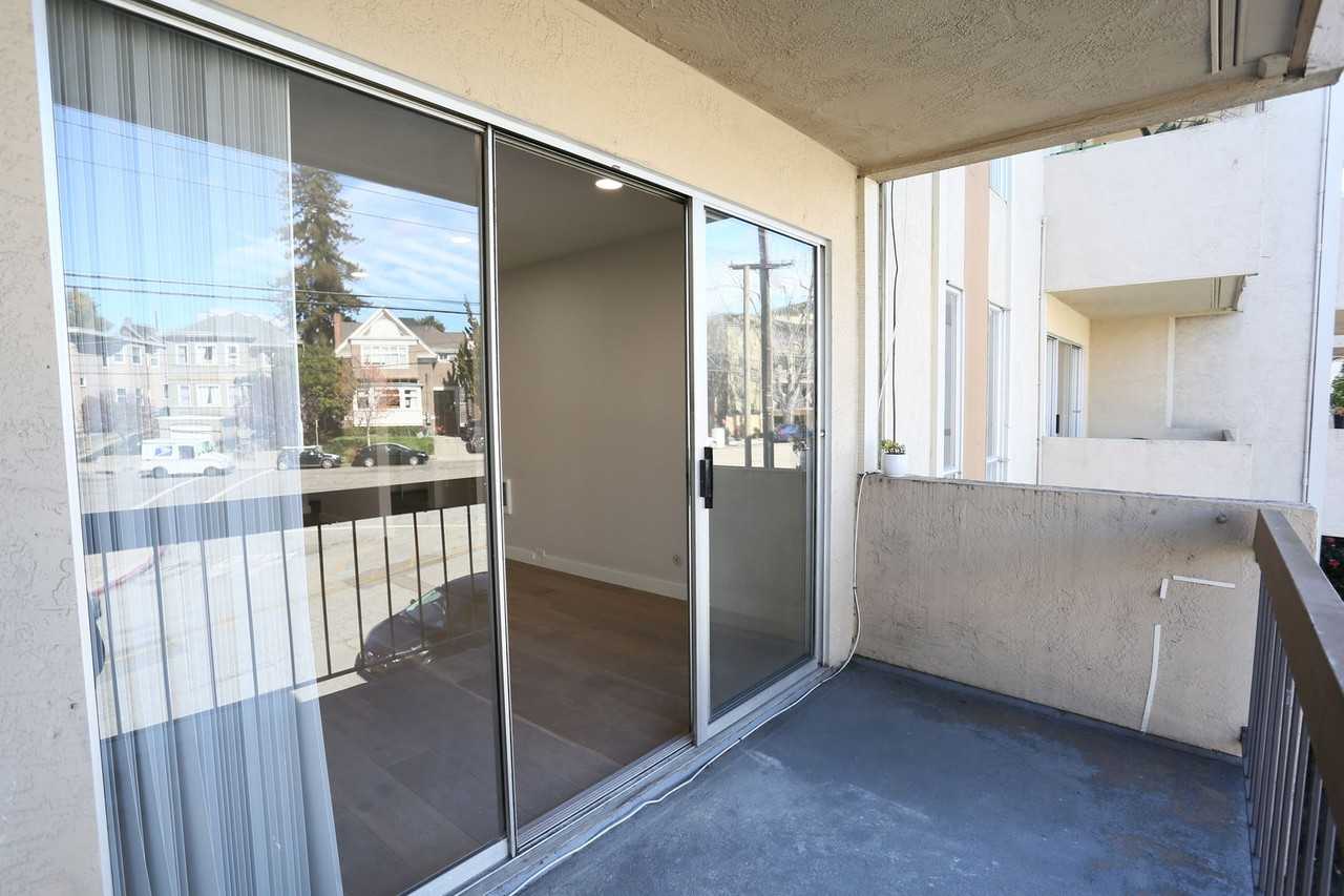 315 Wayne Pl - Photo 6 of 14