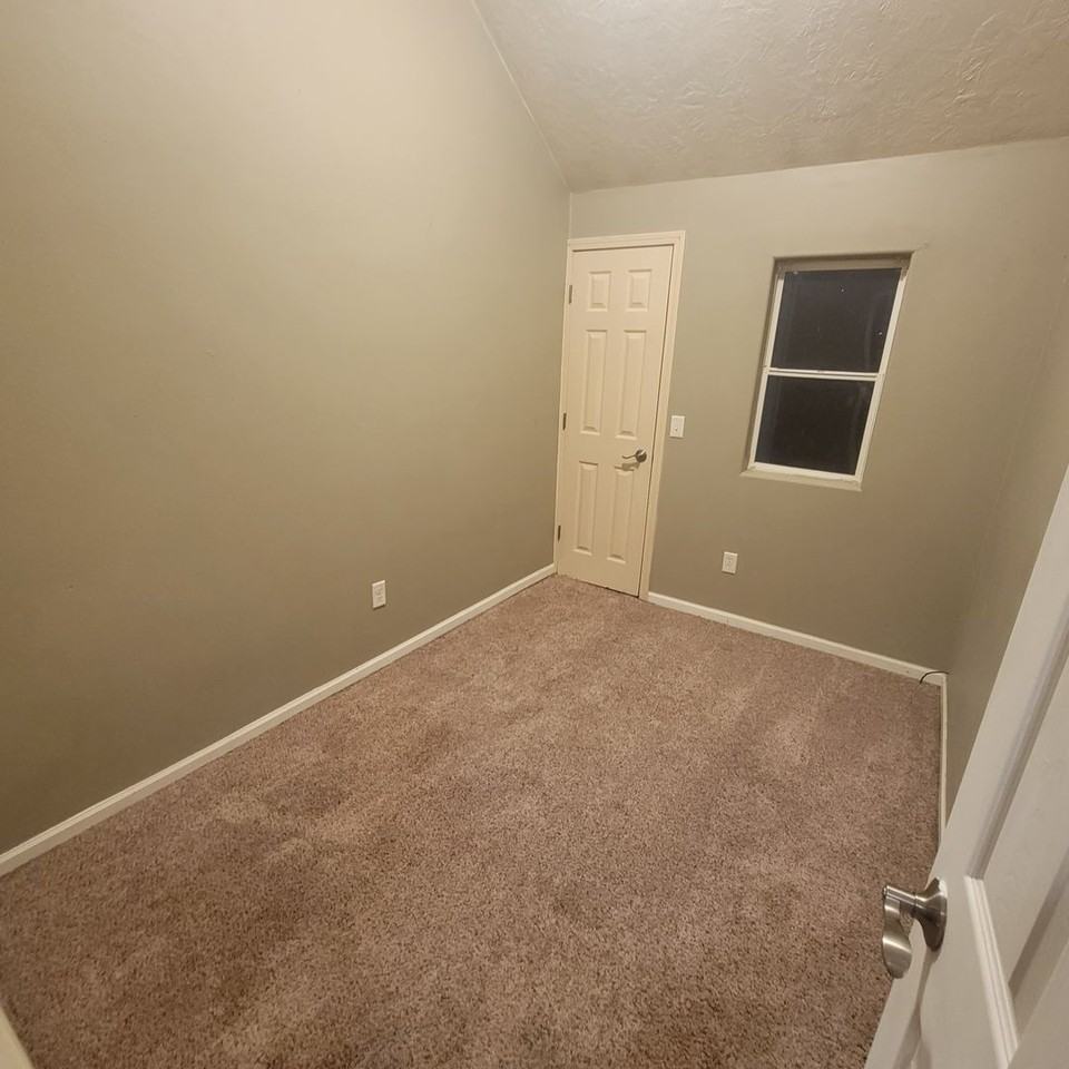 1630 S Palmetto St - Photo 6 of 8