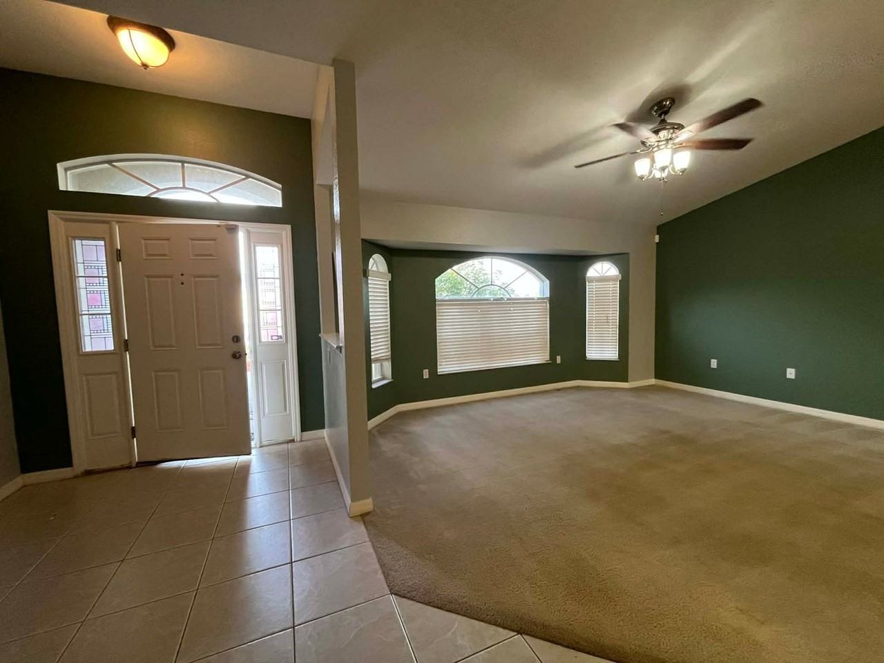 25381 Deep Creek Blvd - Photo 2 of 28