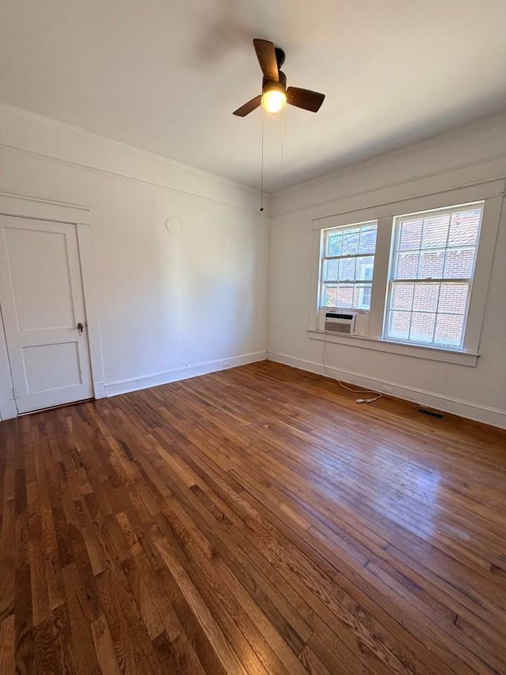 412 Morgan Ave - Photo 5 of 10