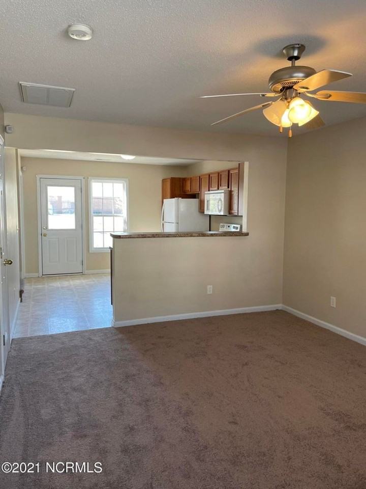 164 Cornerstone Pl - Photo 2 of 14