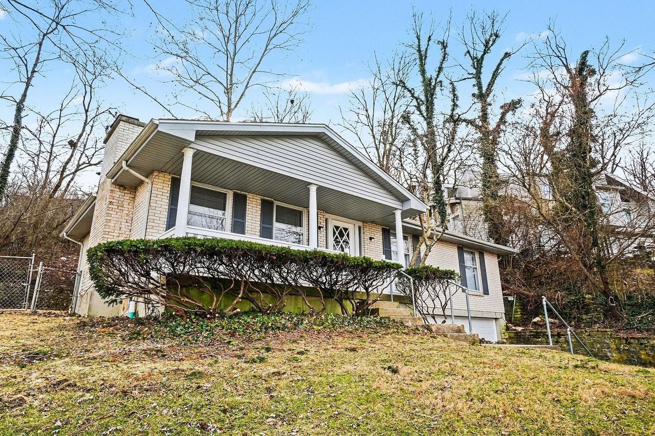 334 Hyde Park Dr - Photo 3 of 37