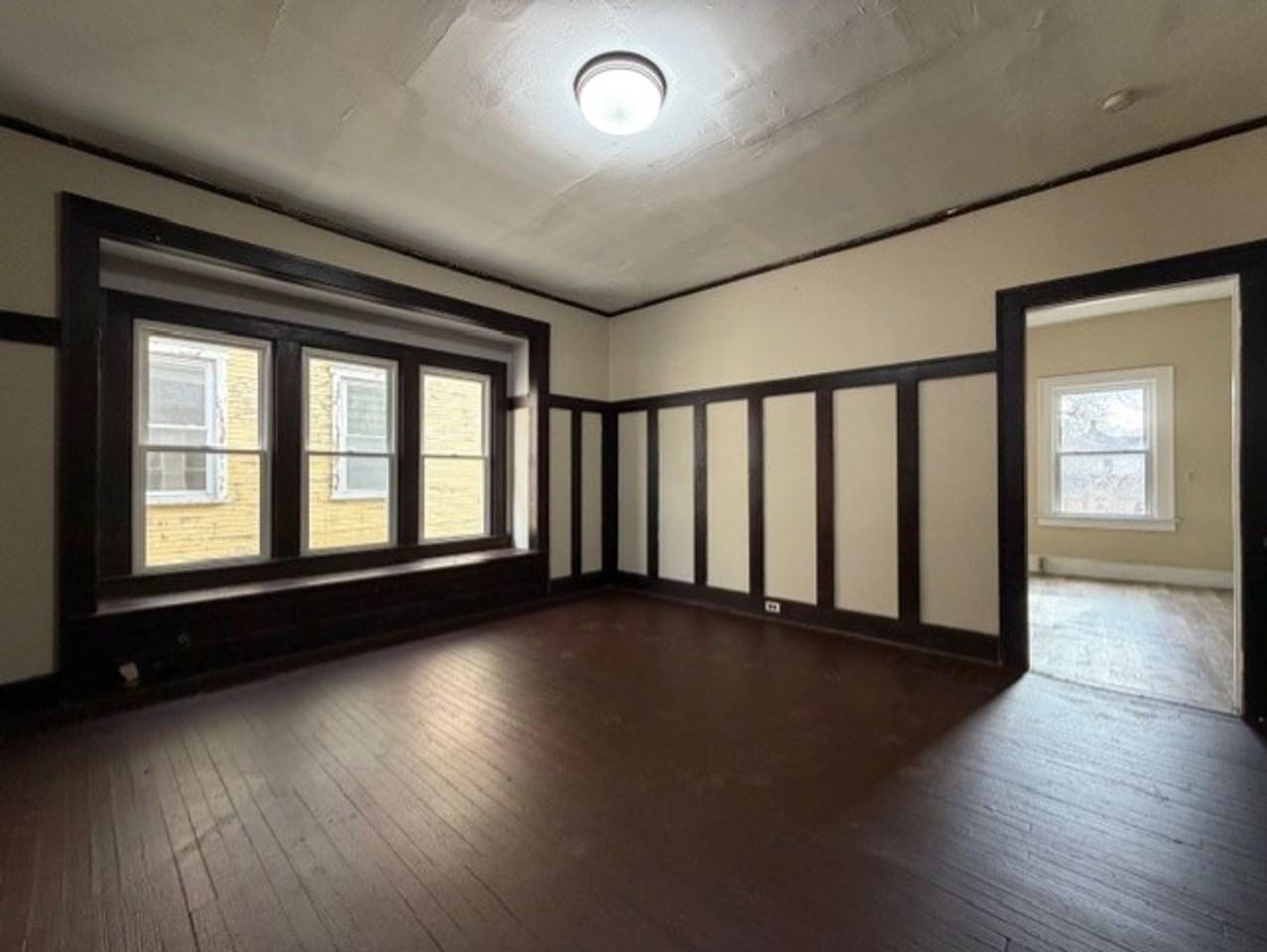 457/459 E Madison Ave - Photo 5 of 14