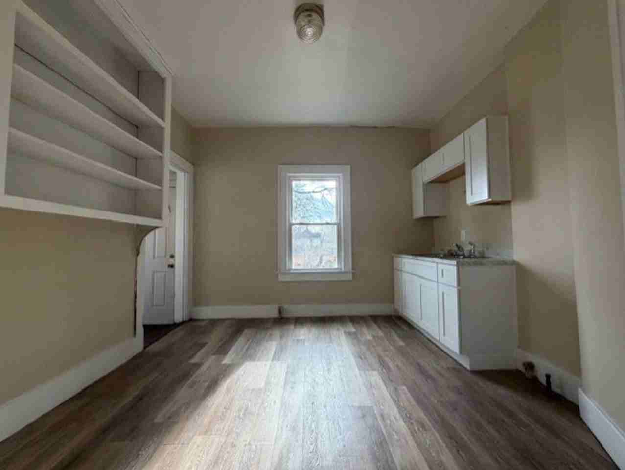 457/459 E Madison Ave - Photo 7 of 14