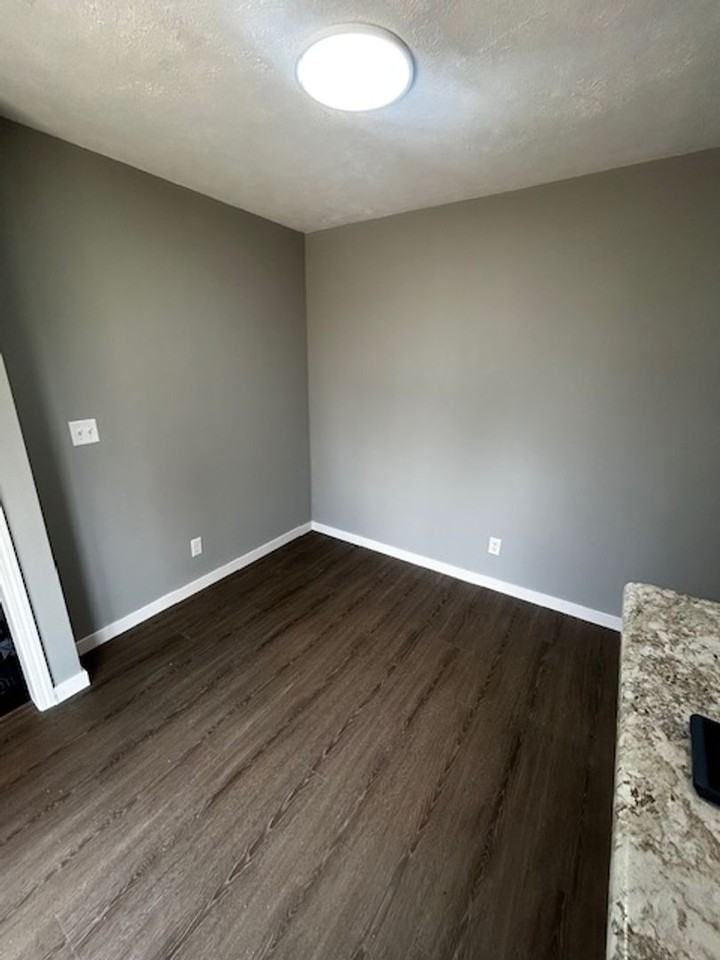 27 Nottingham Dr - Photo 5 of 10