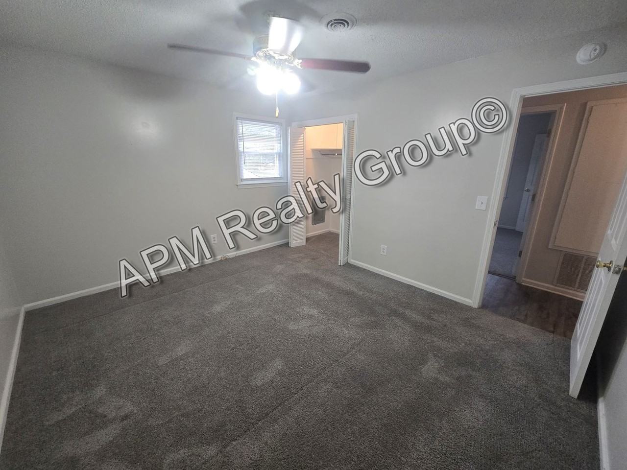 330 Hanbury Dr - Photo 5 of 12