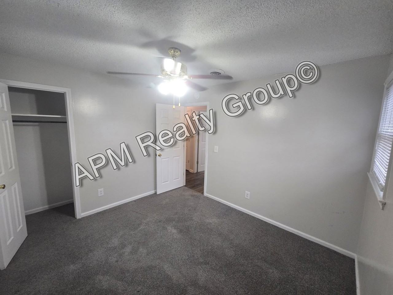 330 Hanbury Dr - Photo 7 of 12