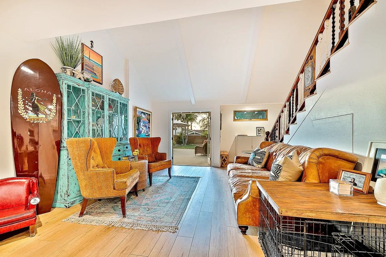 1885 Pariva Dr - Photo 5 of 34