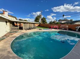featured image of 1037 E Loma Vista Dr
