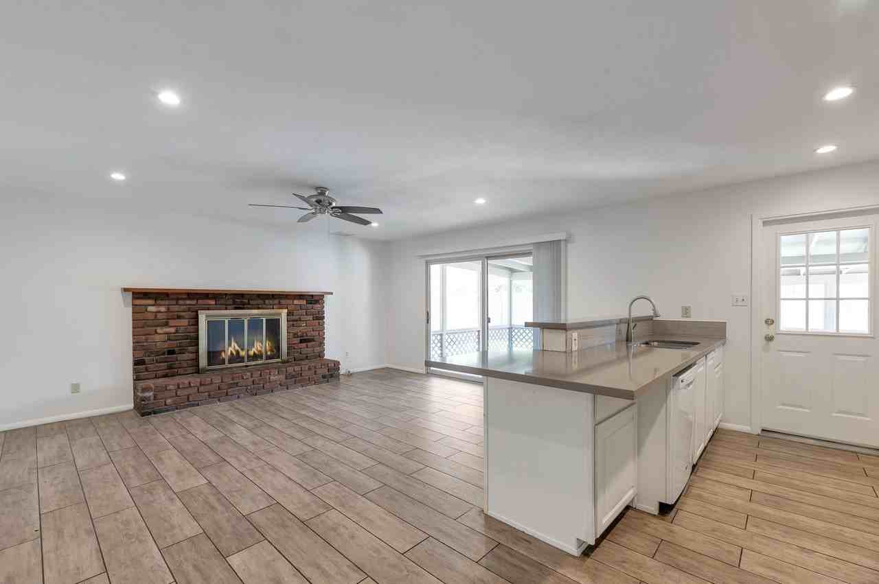 1037 E Loma Vista Dr - Photo 4 of 16