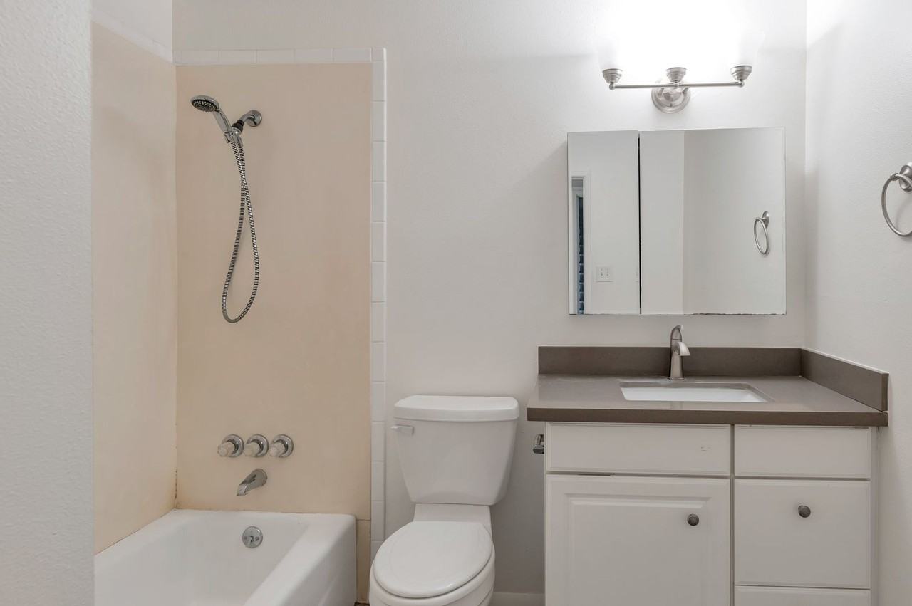 1037 E Loma Vista Dr - Photo 7 of 16