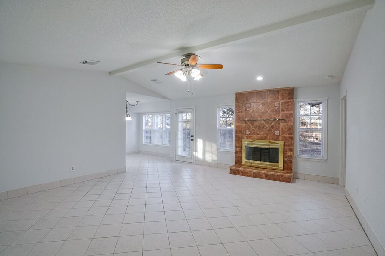 5722 Shreveport Dr - Photo 6 of 20